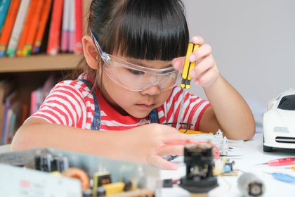 tinkering-and-making-at-home